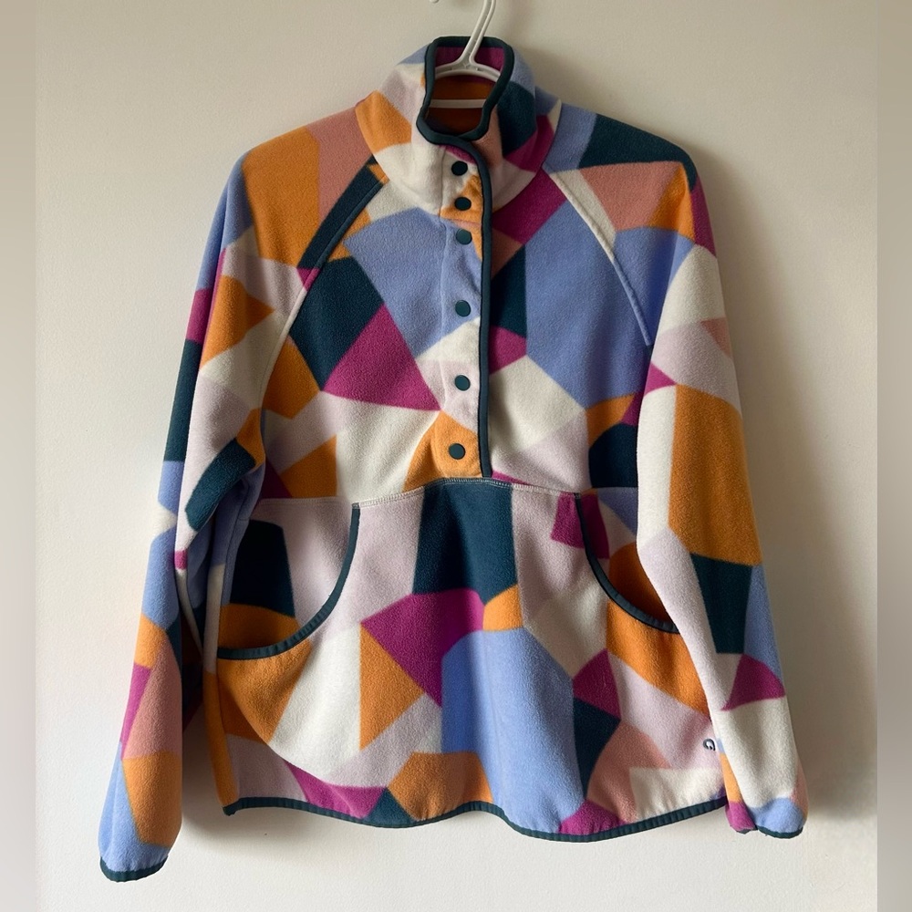 Women’s Retro Fleece Pullover - Picture 2 of 3